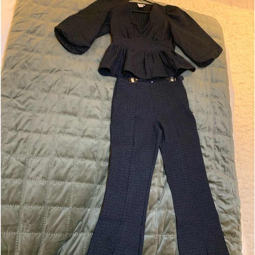 Brand New Outfit, no tags, never worn . Xs, fits like a glove